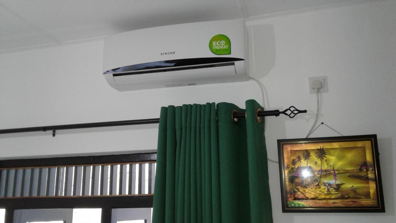 Water Front Home Stay And Resort Anuradhapura Esterno foto